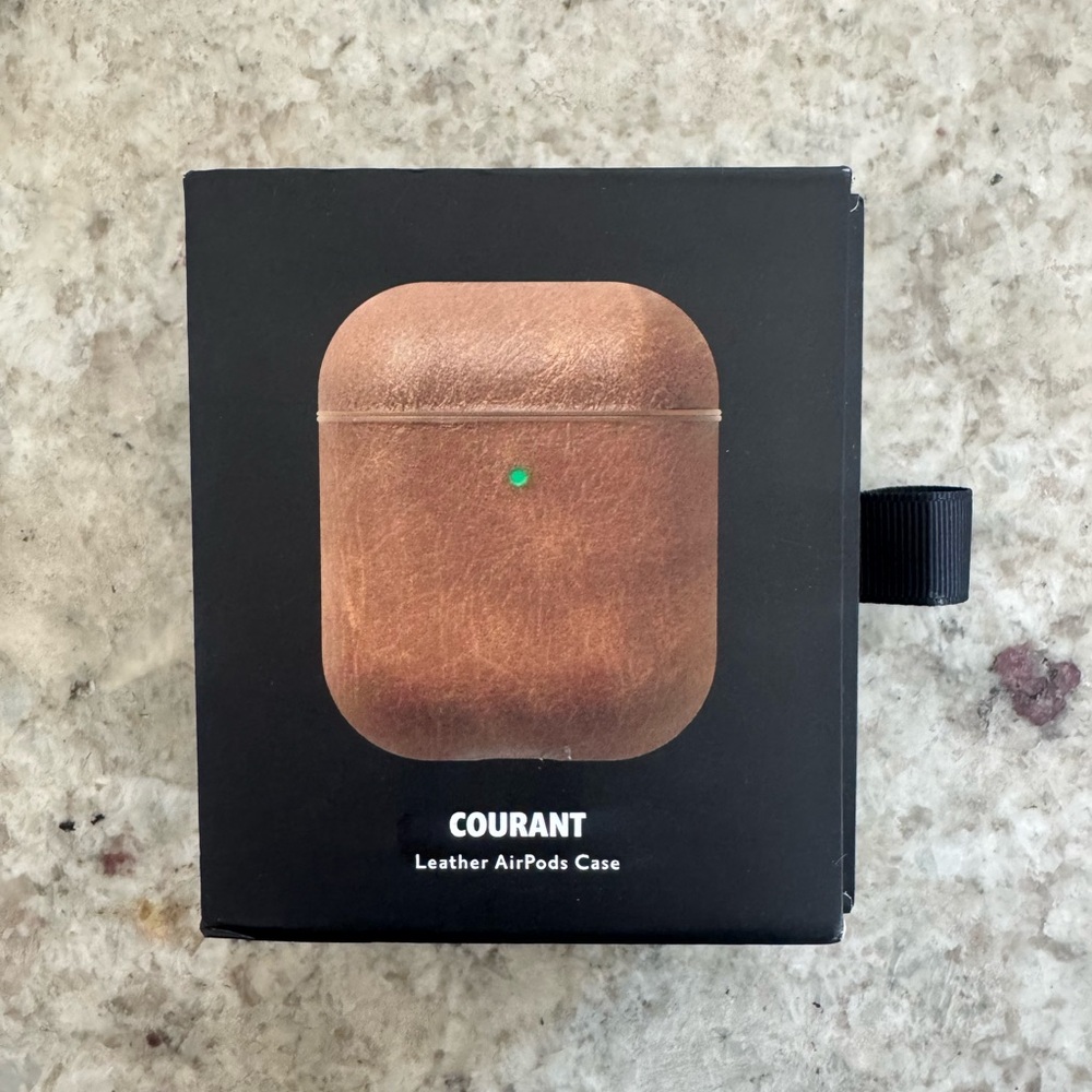 Courant Leather AirPods Case in Brown